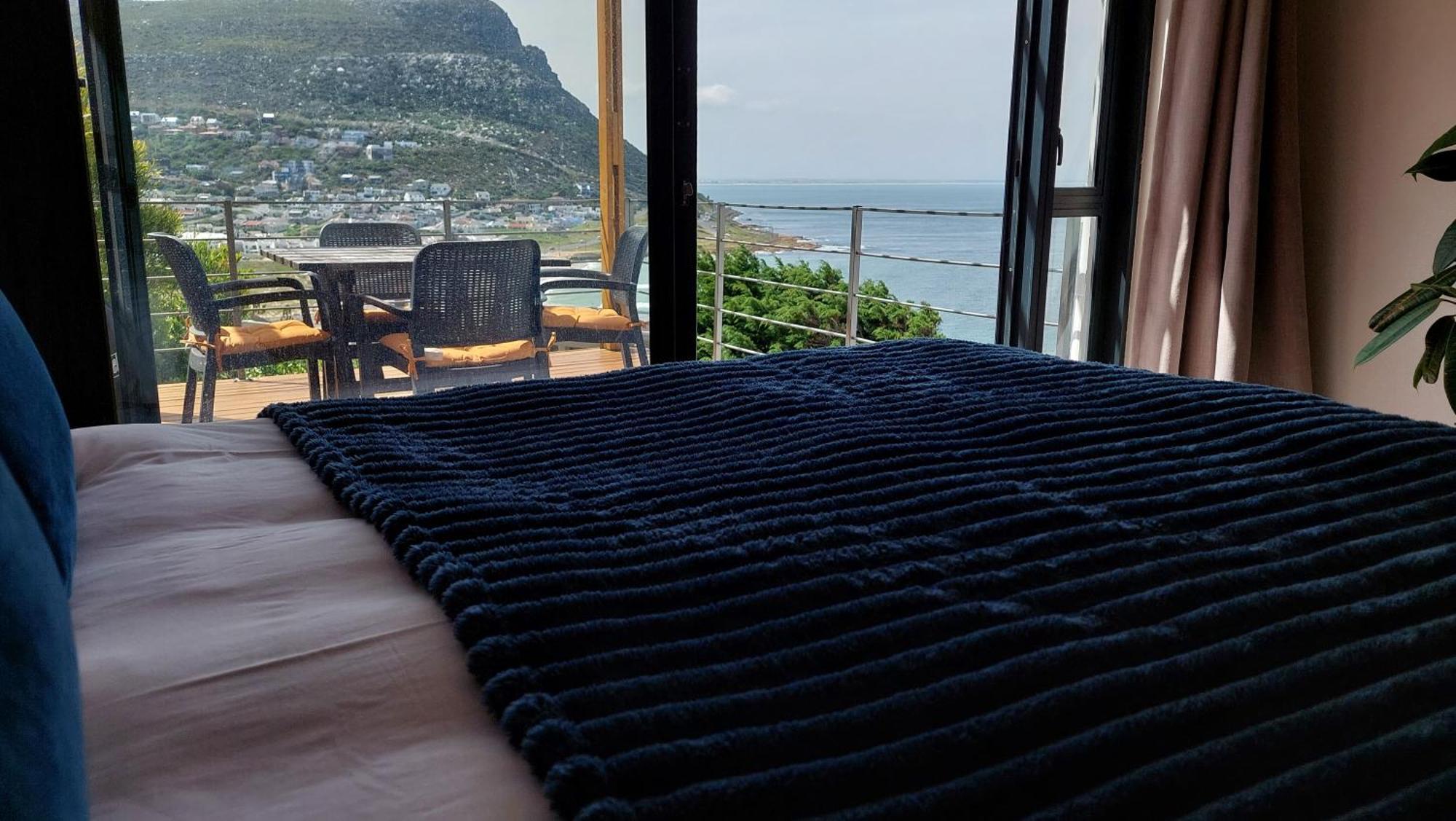 Appartamento A Relaxing Getaway With Ocean Views Città del Capo Esterno foto